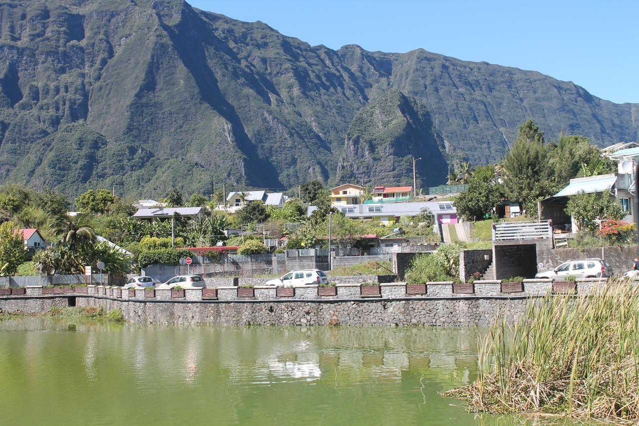 Les Cases Pres Du Lac Cilaos Eksteriør billede